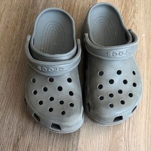 CROCS Kids Classic Clog in Olive Gray